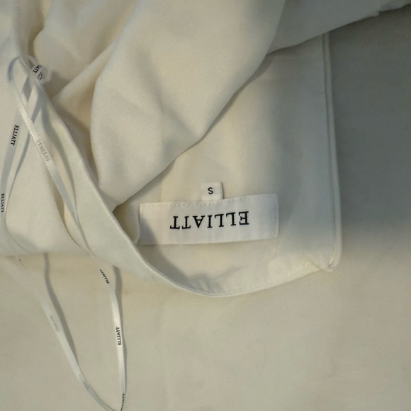 Elliatt Asymmetrical White Dress - Picture 8 of 8